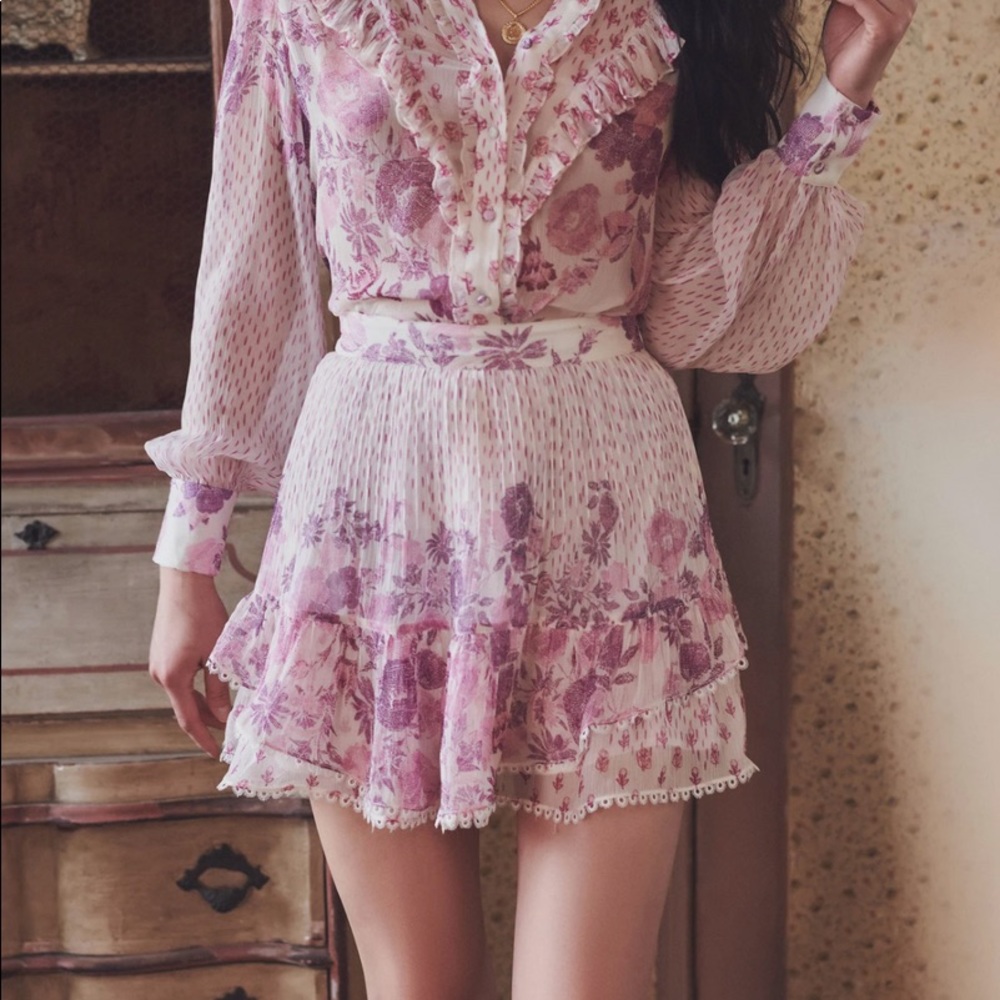 Suki Short Ruffle Skirt w/ Lace